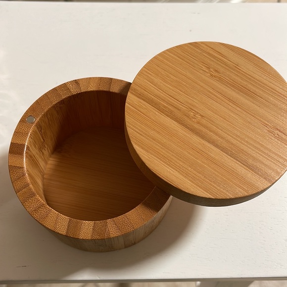 HTB Bamboo Salt Boxes (2)  With Magnetic Swivel Lid, 8.5oz Round Spice Container - Picture 4 of 4
